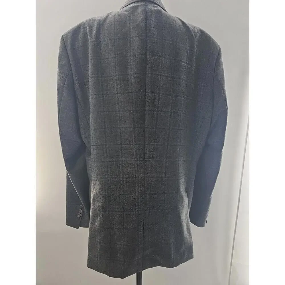 Hugo Boss Men's Blazer‎ 46R Plaid Gray Lanificio Tesse Biella Wool Sport Coat